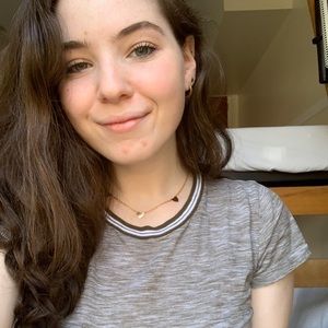 Meet your Posher, Angelika